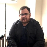 Невролог из США стал самым пожилым врачом в истории — он работал до 103 лет