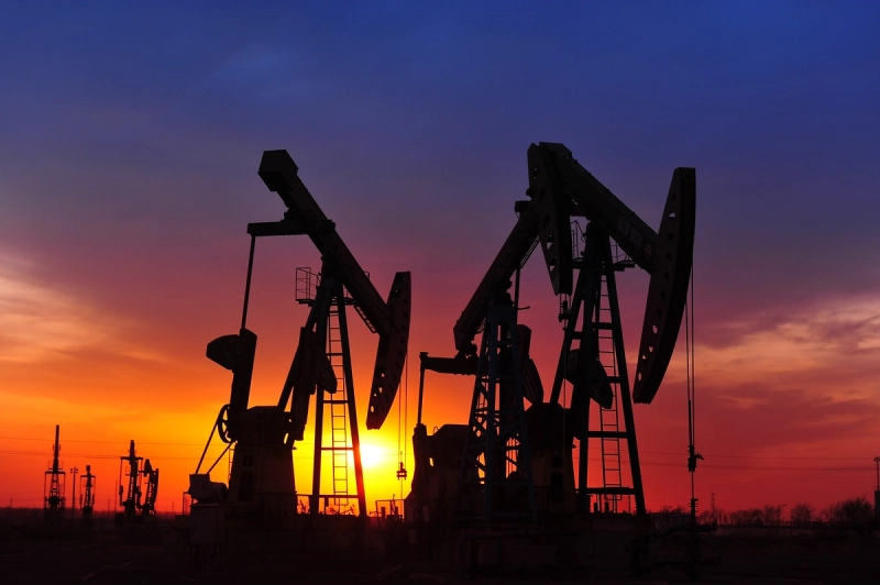 Bloomberg: Мировые запасы нефти сгорают рекордными темпами Bloomberg: Мировые запасы нефти сгорают рекордными темпами